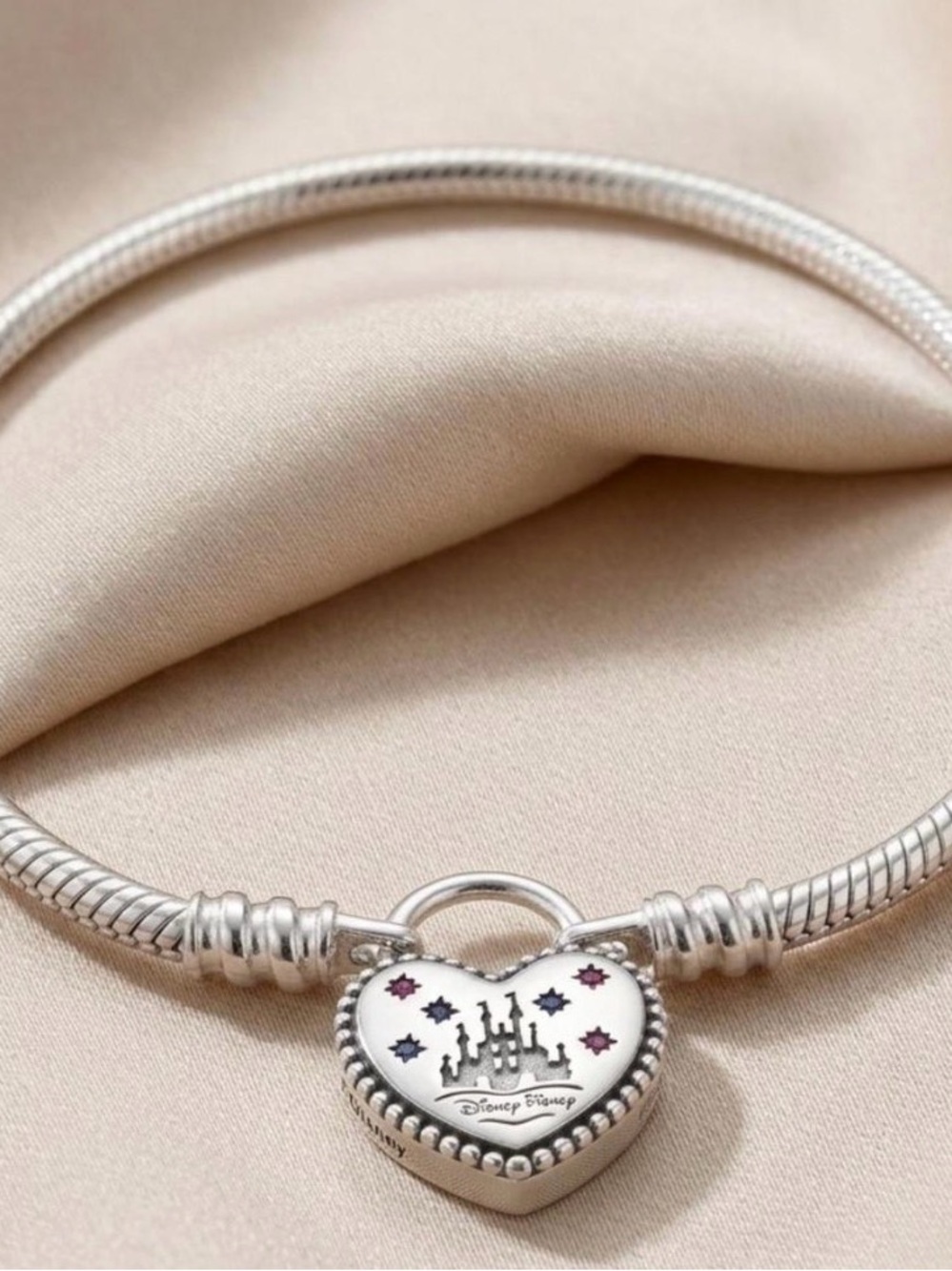 Pandora Disney Silver Heart Charm Bracelet with White Enamel and Tiny Stars